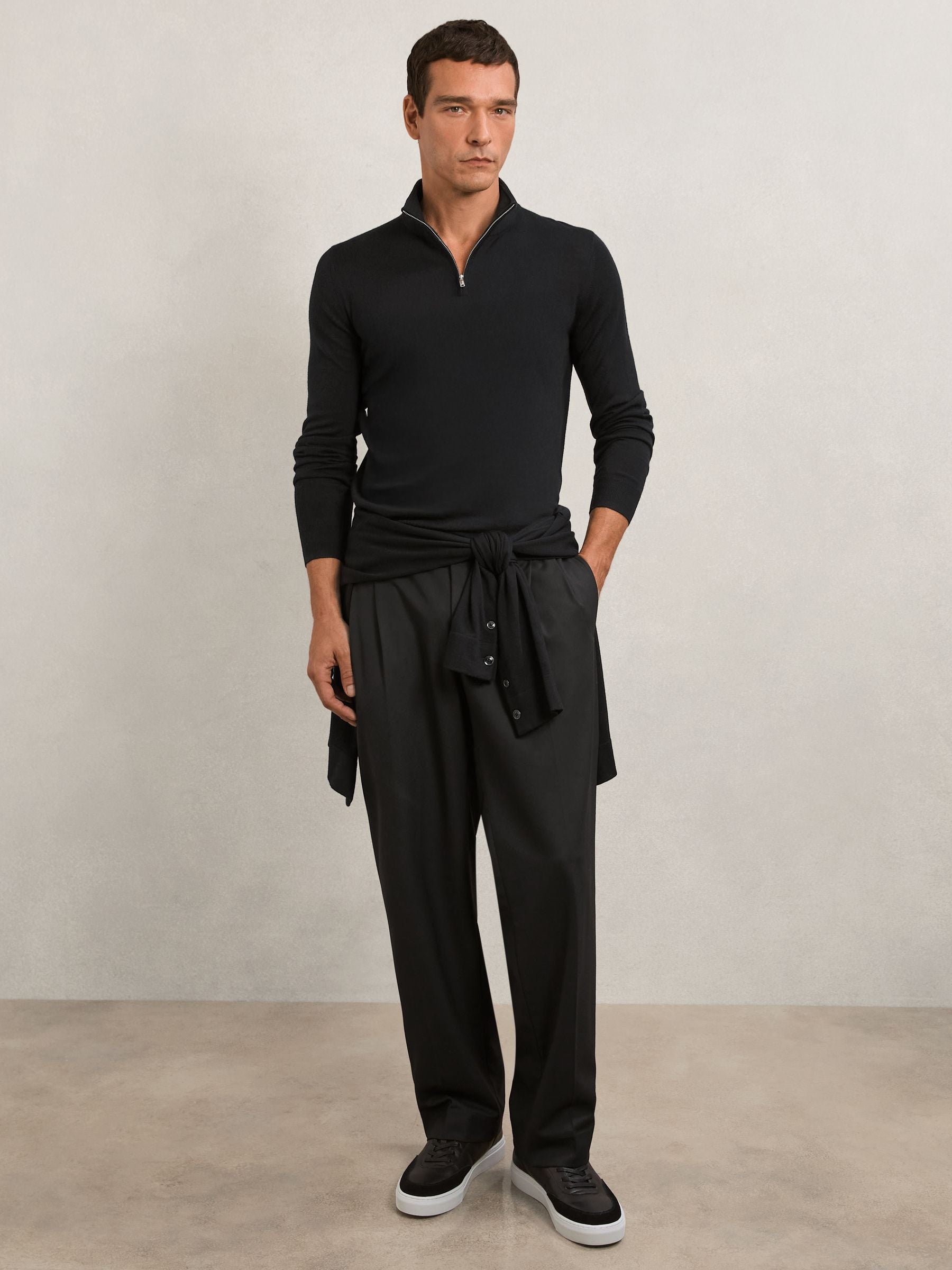 Riviera Half Zip Black