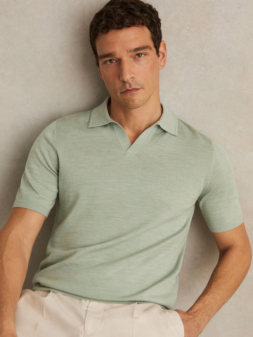 Buttonless Polo Shirt in Light Green